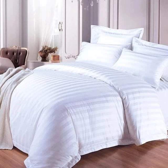 White Binded Plain Duvet(5x6)